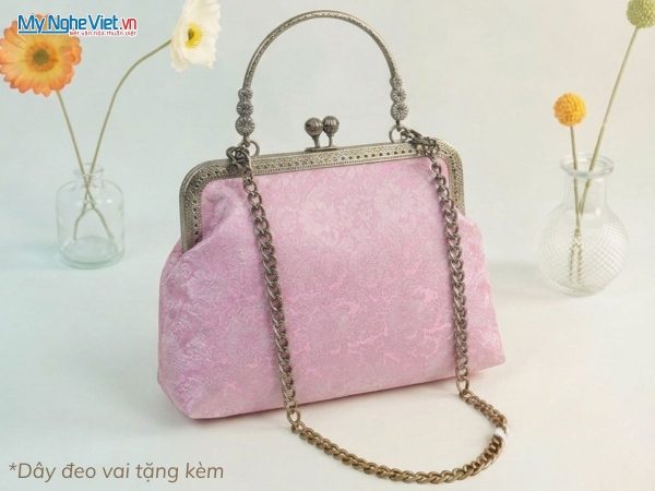 Set quà tặng mẹ, vợ, bạn gái và đối tác nữ. Túi lụa tơ tằm và dây chuyền gốm cao cấp
