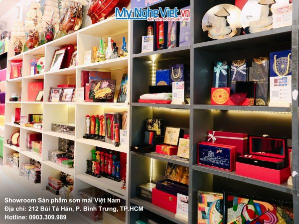 Showroom sơn mài Việt Nam tại TP.HCM
