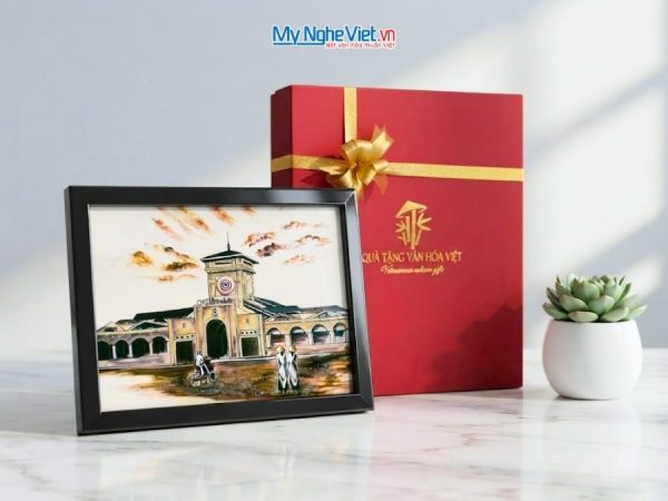 Tranh Sơn Mài Chợ Bến Thành Nền Trắng
