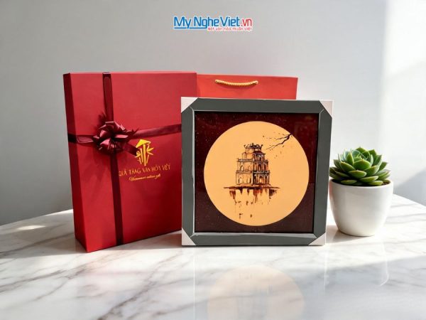 Tranh sơn mài Hồ Gươm