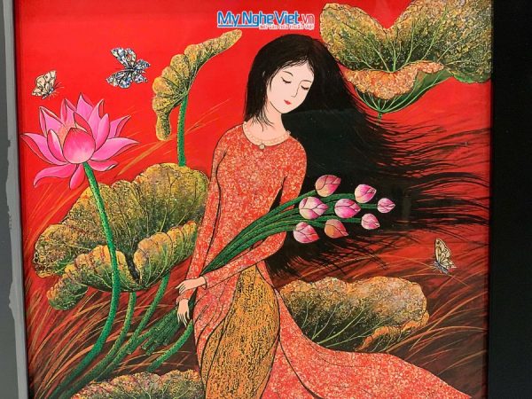 Tranh sơn mài cô gái