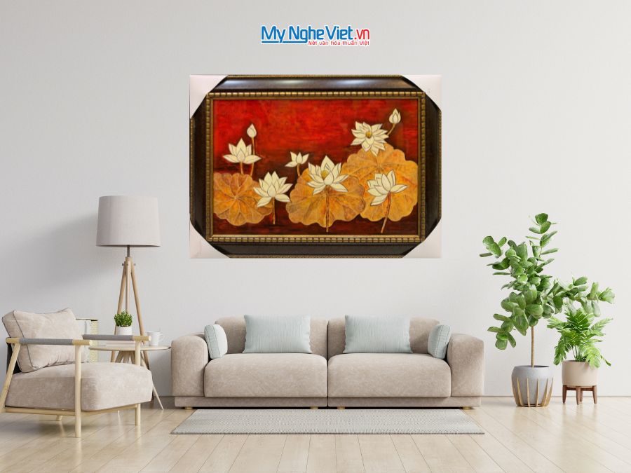 Tranh Sơn Mài Hoa Sen Đắp Nổi Nền Đỏ