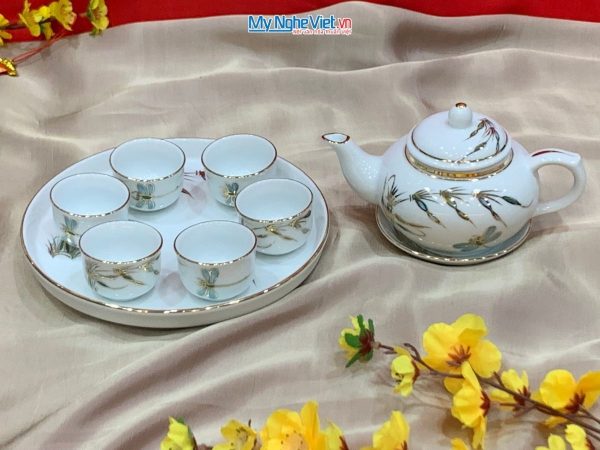 Bộ bình trà men trắng vẽ trúc chuồn