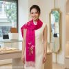 Khăn lụa tơ tằm thêu hoa sen