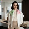 Khăn lụa vuông tơ tằm vẽ tay hoa sen