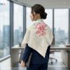 Khăn lụa vuông tơ tằm vẽ tay hoa sen