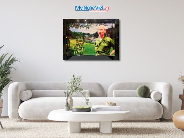 Tranh Sơn Mài Bác Hồ Hành Quân