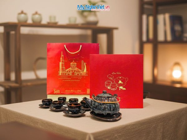 Bộ bình trà men hỏa biến