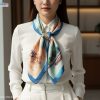 Khăn vuông lụa tơ tằm in họa tiết nghệ thuật