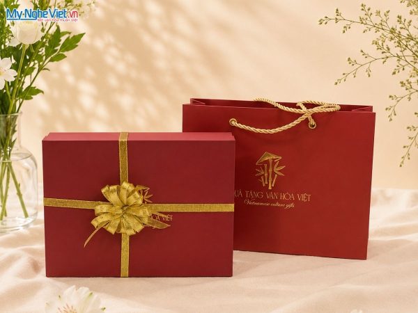 Set quà tặng hộp sơn mài và khăn lụa