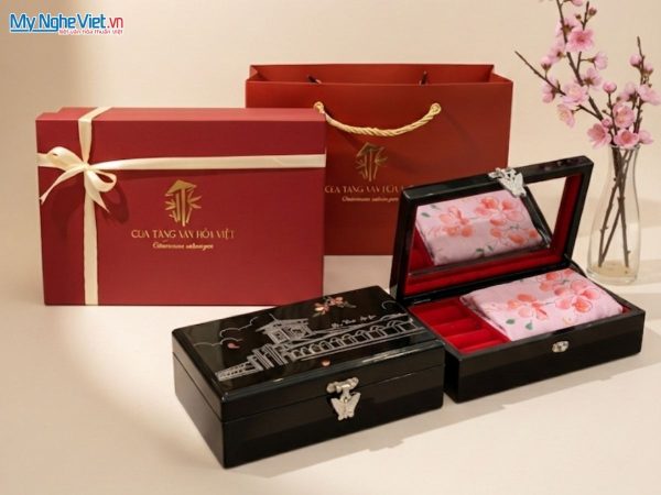 Set quà tặng hộp sơn mài và khăn lụa