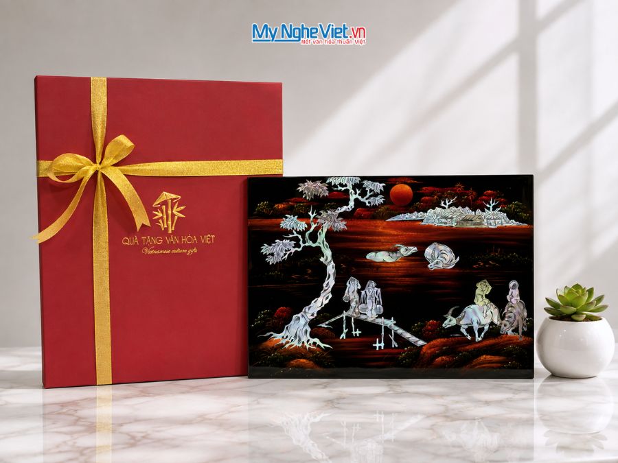 Tranh Sơn Mài Ngư Ông Câu Cá Cẩn Ốc Chìm Nền Ấm