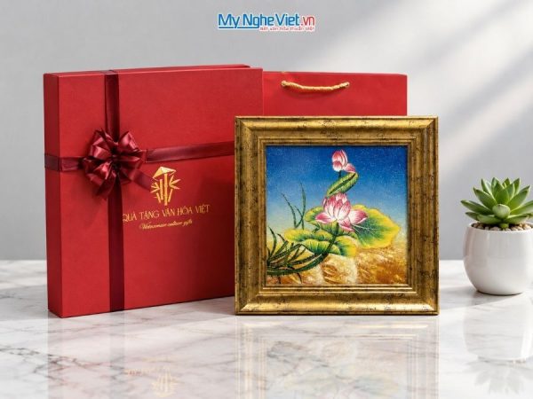 Tranh Sơn Mài Hoa Sen Cẩn Trứng Cao Cấp
