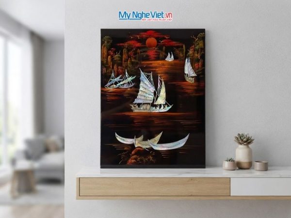Tranh Sơn Mài Thuận Buồm Xuôi Gió Cẩn Ốc ChìmTranh Sơn Mài Thuận Buồm Xuôi Gió Cẩn Ốc Chìm