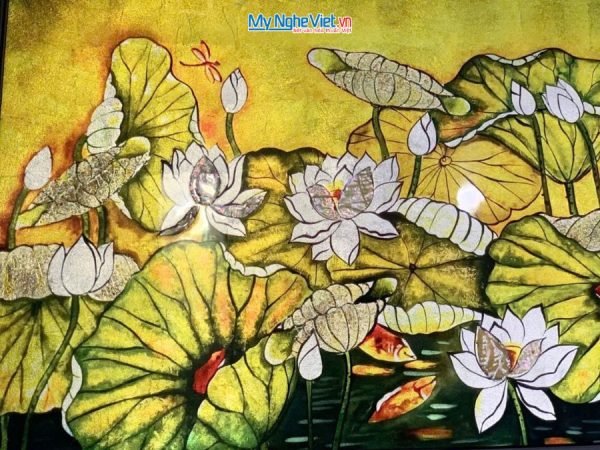 Tranh Sơn Mài Hoa Sen Dát Bạc Nền Vàng