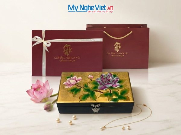 Hộp đựng trang sức sơn mài vẽ tay