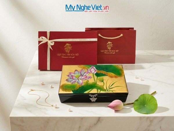 Hộp đựng trang sức sơn mài