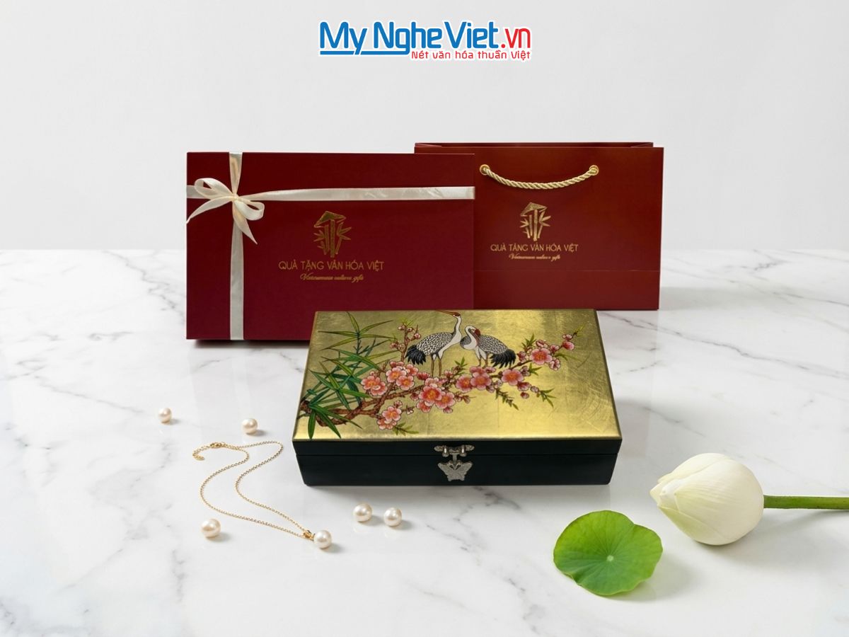 Hộp đựng trang sức sơn mài
