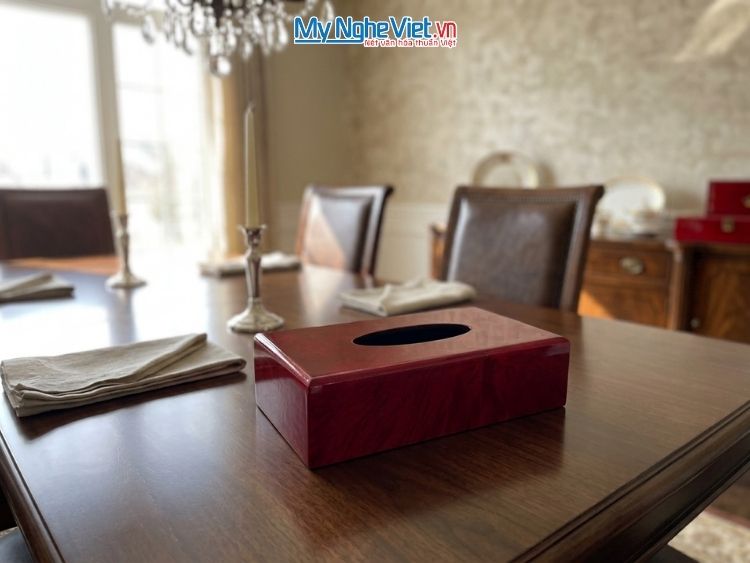 Hộp khăn giấy sơn mài