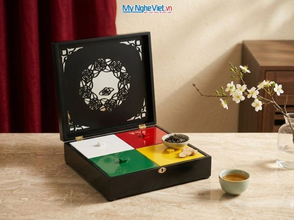 Hộp mứt tết sơn mài
