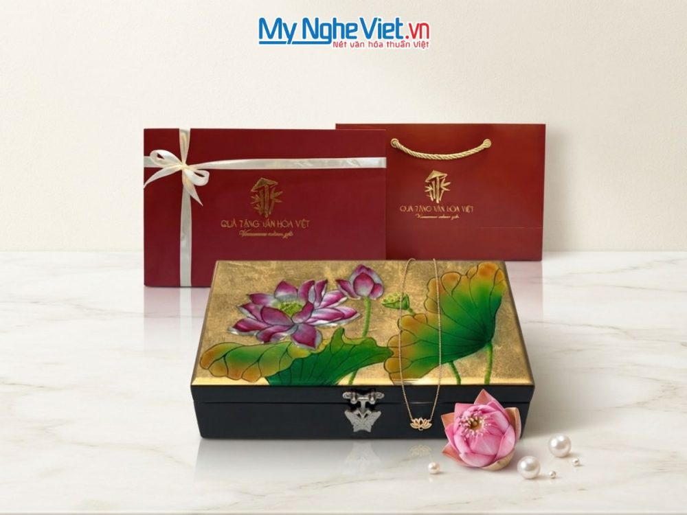 Hộp đựng trang sức sơn mài vẽ tay