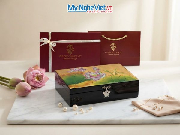 Hộp đựng trang sức sơn mài vẽ tay