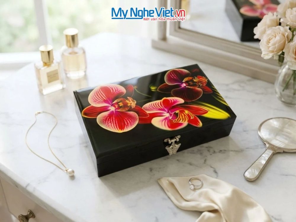 Hộp trang sức sơn mài vẽ tay