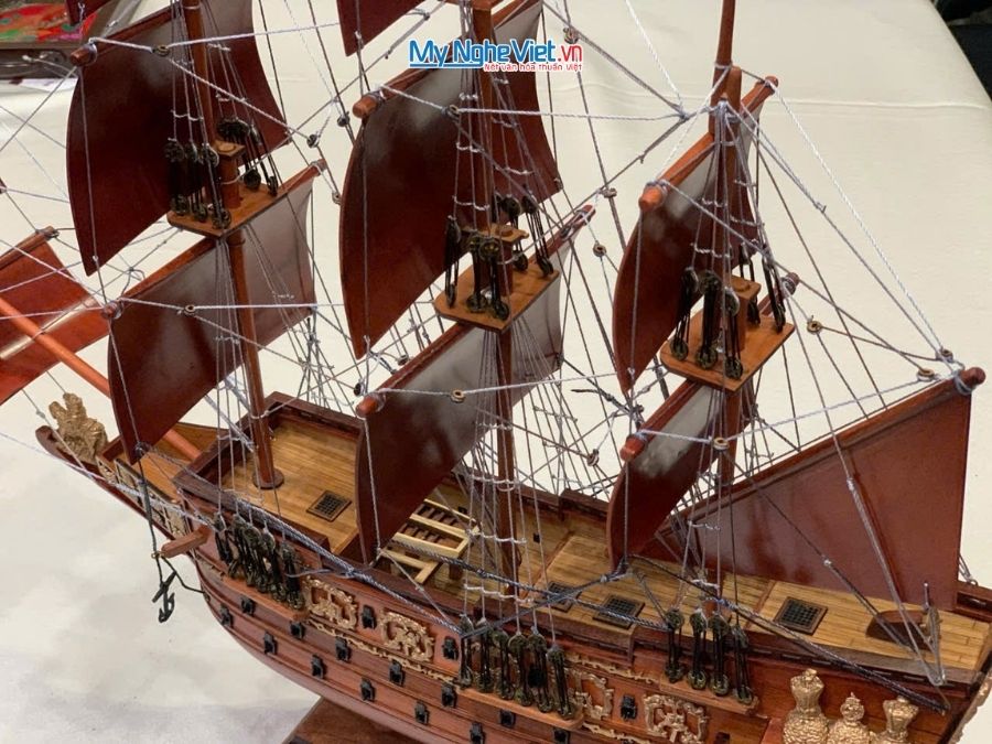 Mô Hình Tàu Chiến Cổ Sovereign Of The Seas Gỗ Tràm