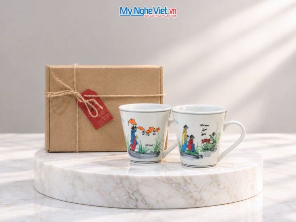 Set Quà Tặng 2 Ly Sứ Men Bóng Vẽ Cô Gái Áo Dài