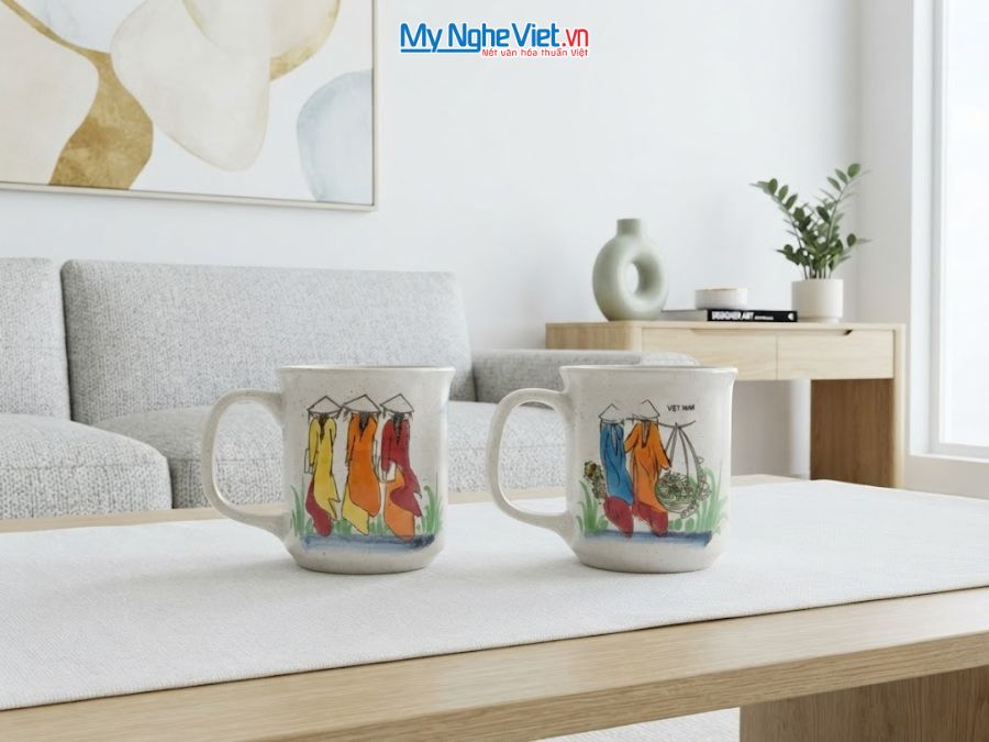 Set Quà Tặng 2 Ly Sứ Men Tấm Vẽ Cô Gái Áo Dài
