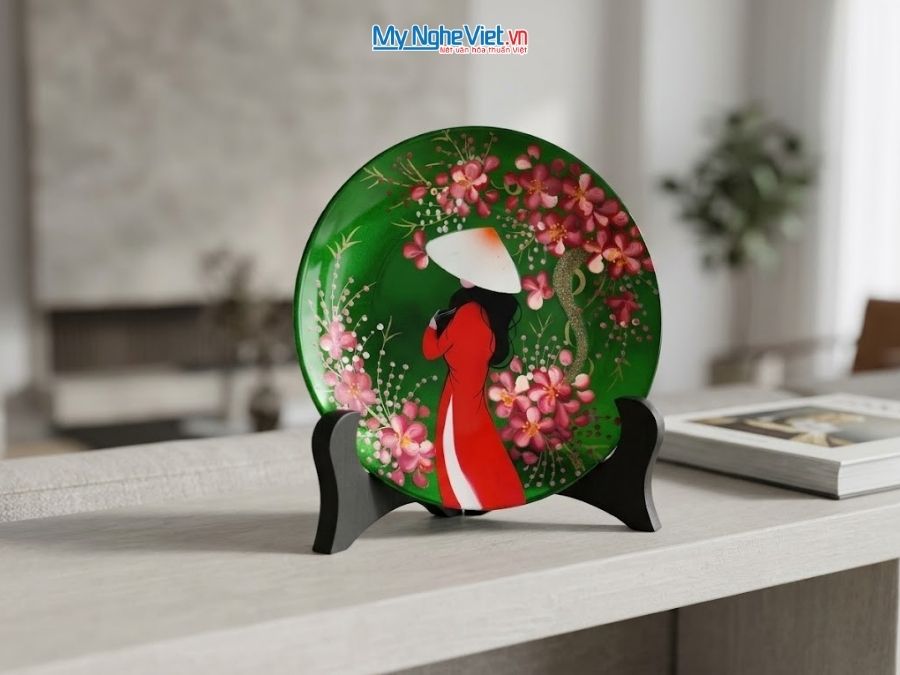 Tranh Đĩa Cô Gái Áo Dài Hoa Đào