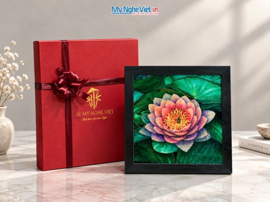 Tranh Sơn Mài Hoa Sen Hồng Cẩn Trứng