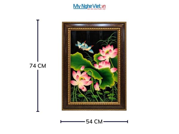 Tranh Sơn Mài Hoa Sen Đắp Nổi Nền Đen