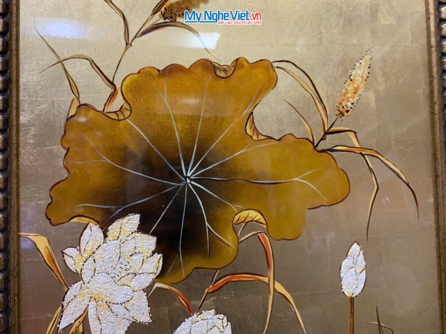 Tranh Sơn Mài Hoa Sen Trắng Dát Vàng