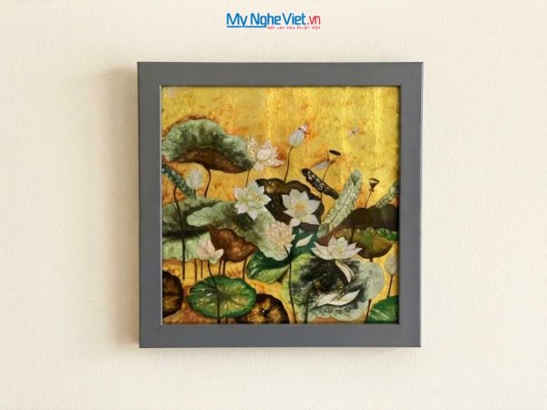 Tranh Sơn Mài Hoa Sen Dát Bạc Nền Vàng