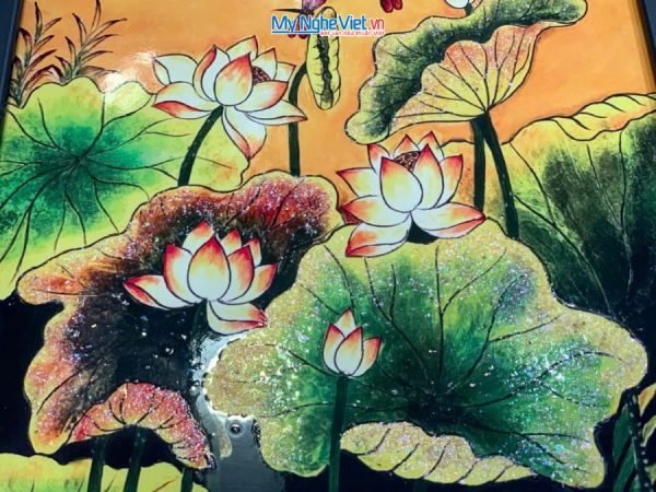 Tranh Sơn Mài Hoa Sen Vẽ Tay Nền Vàng