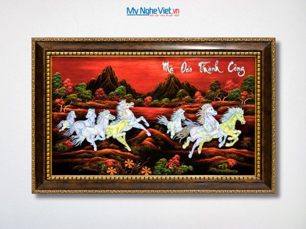 Tranh Sơn Mài Mã Đáo Thành Công Cẩn Ốc Nền Ấm