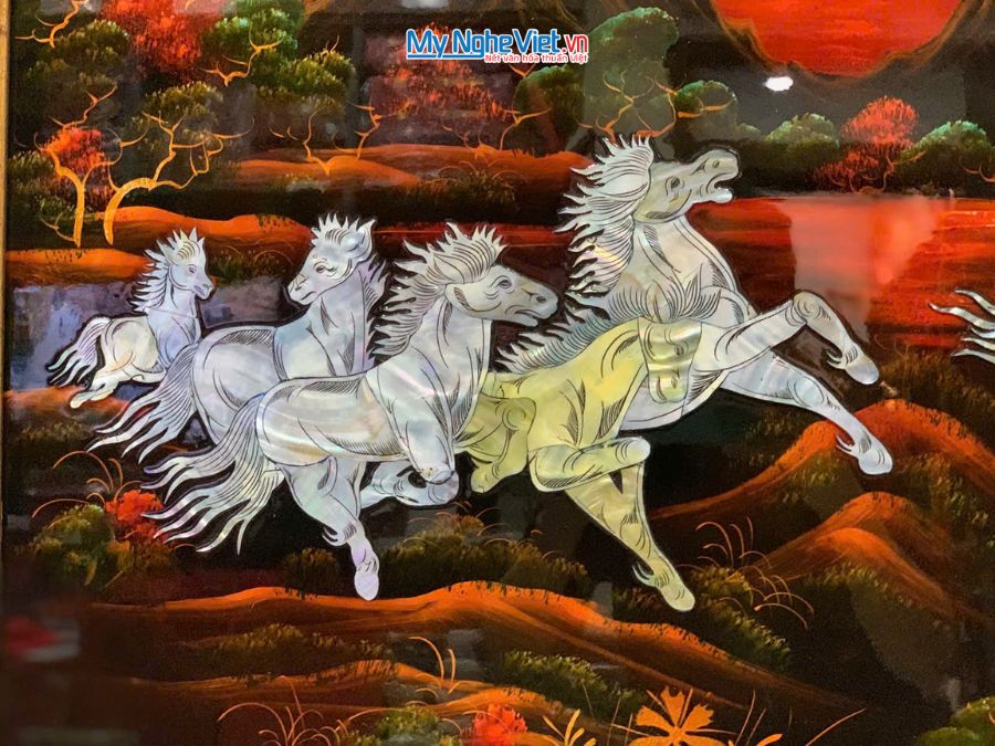 Tranh Sơn Mài Mã Đáo Thành Công Cẩn Ốc Nền Ấm